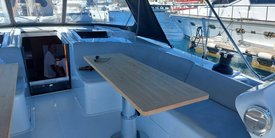 Hanse 508