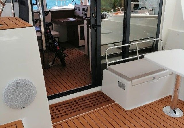 Lagoon 42