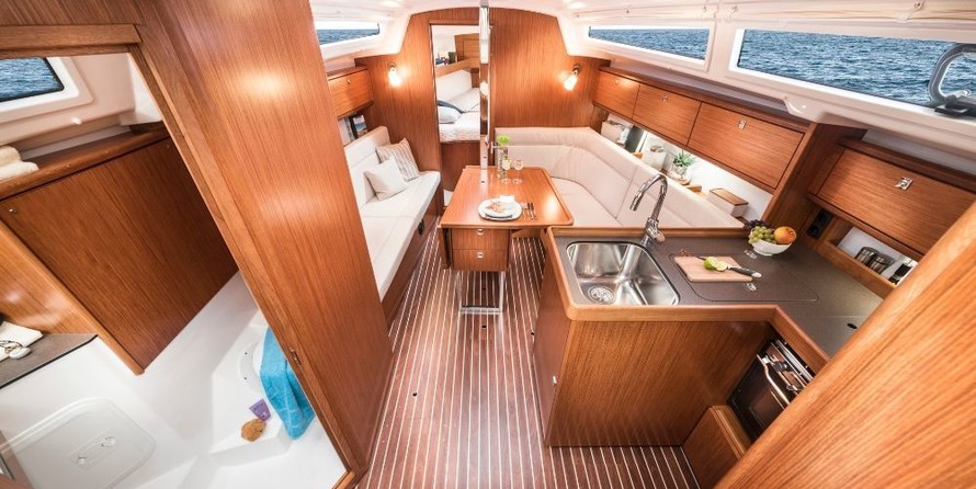 Bavaria CRUISER 34