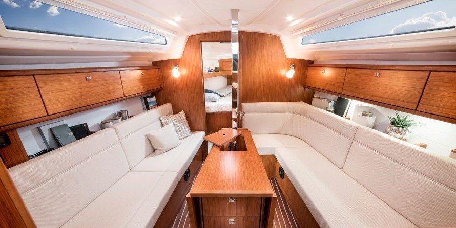 Bavaria CRUISER 34