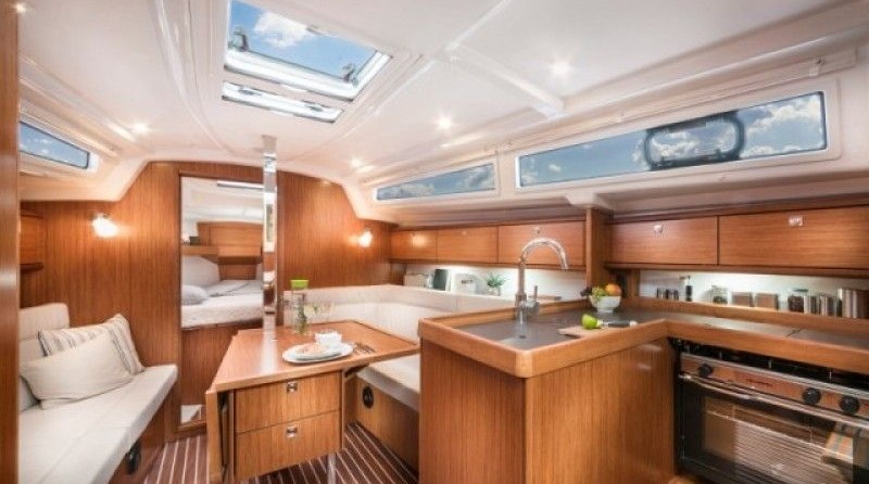 Bavaria CRUISER 34