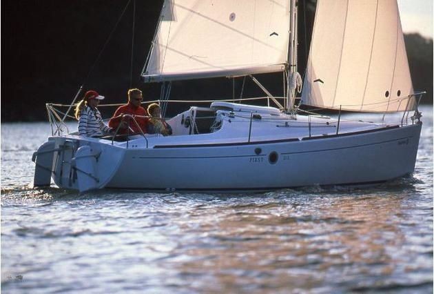 Beneteau First 211