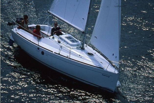 Beneteau First 211