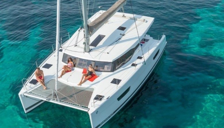 Fountaine Pajot Lucia 40