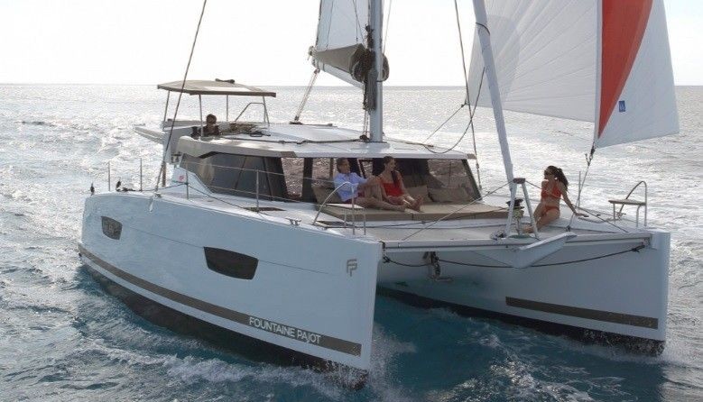 Fountaine Pajot Lucia 40