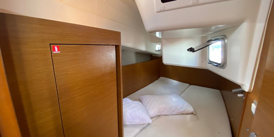 Beneteau Oceanis 41.1