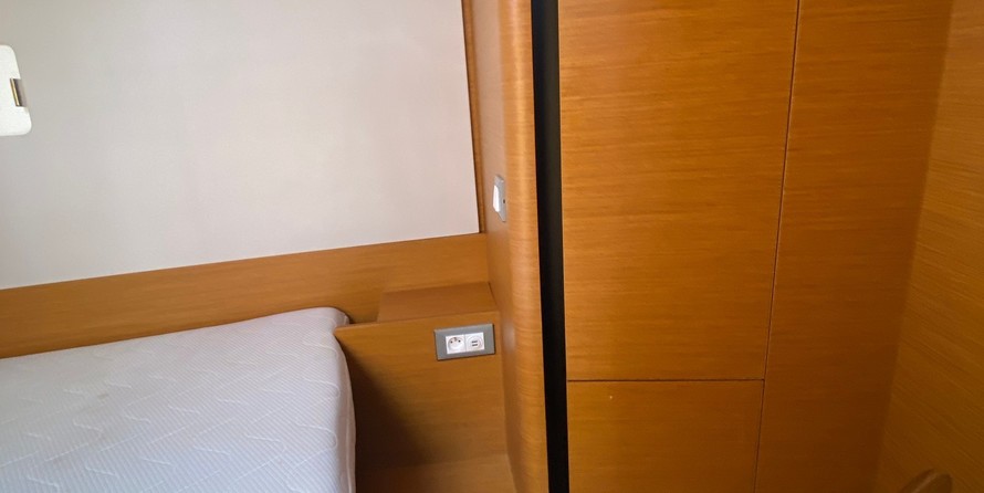 Beneteau Oceanis 41.1