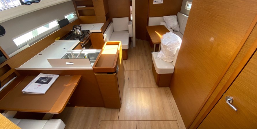 Beneteau Oceanis 41.1