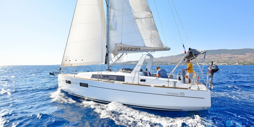 Beneteau Oceanis 35