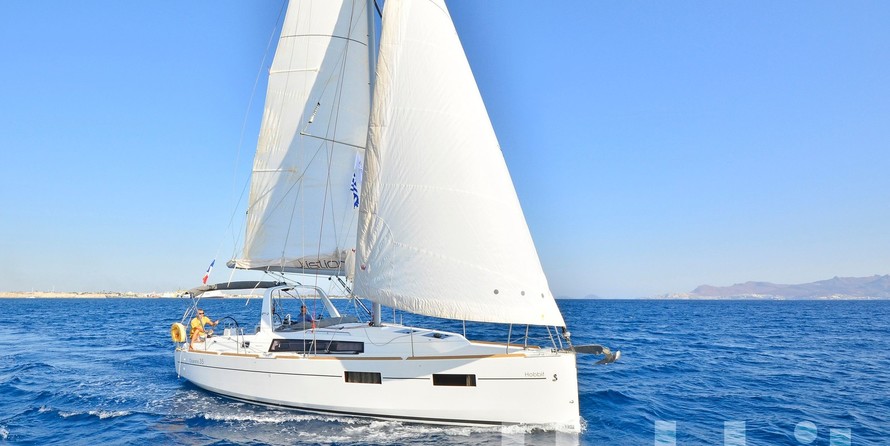 Beneteau Oceanis 35