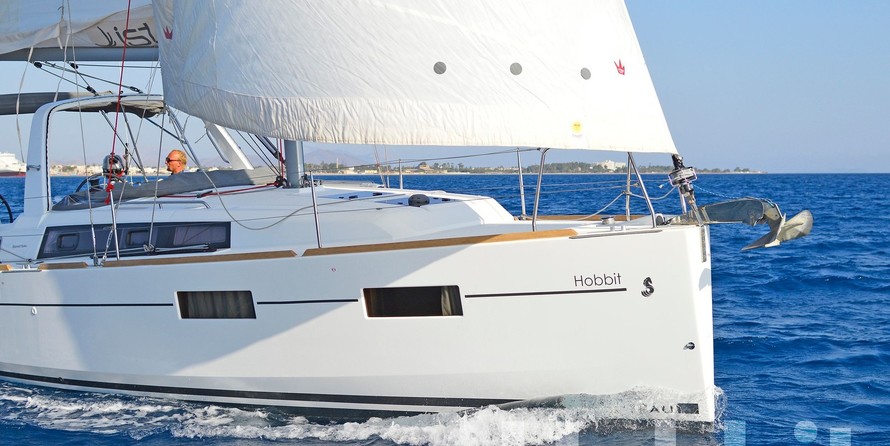 Beneteau Oceanis 35