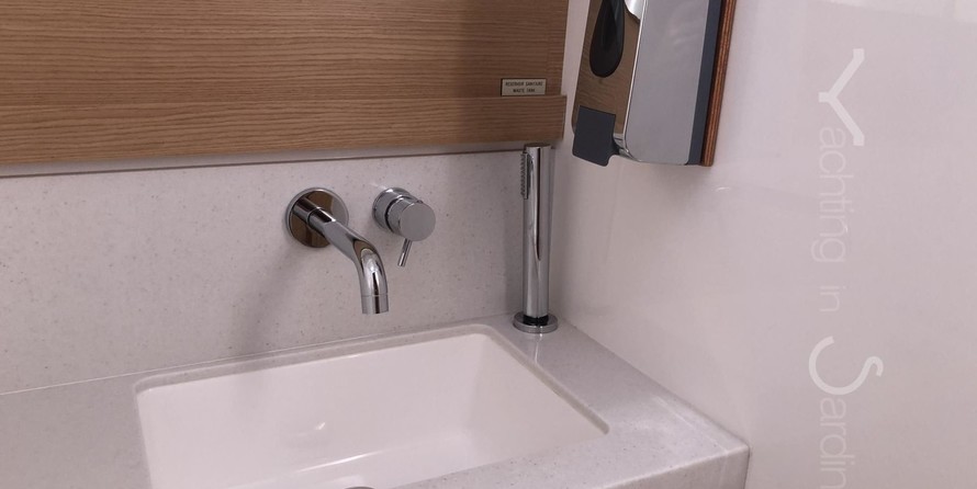Dufour 530