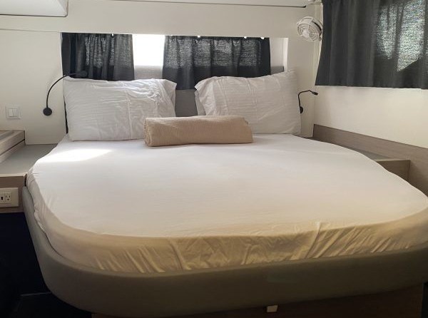 Fountaine Pajot Astréa 42