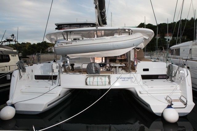 Lagoon 42