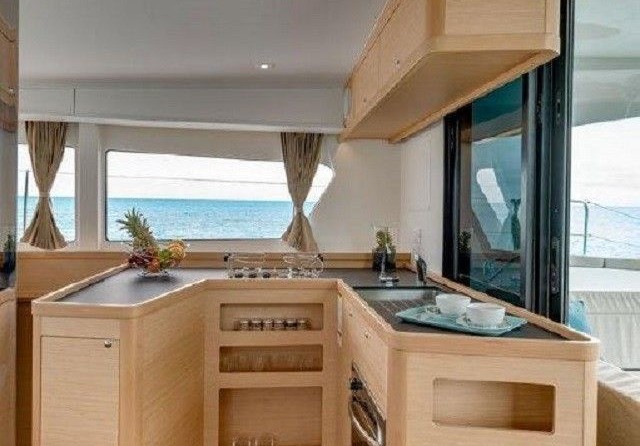Lagoon 42