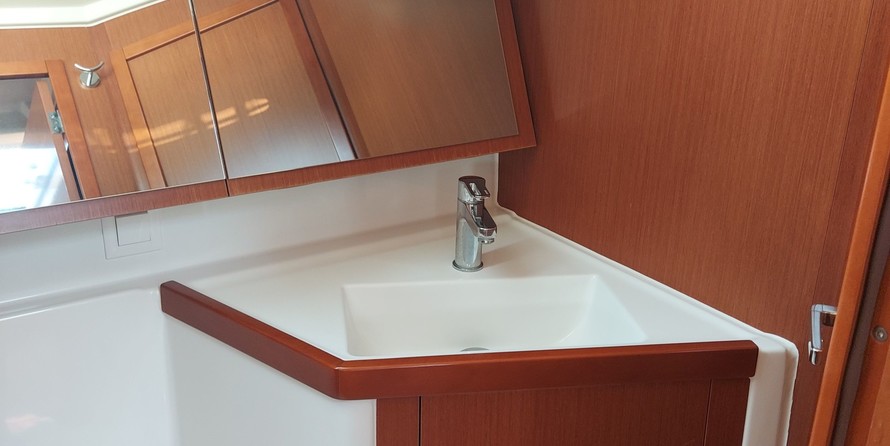 Beneteau Oceanis 41.1