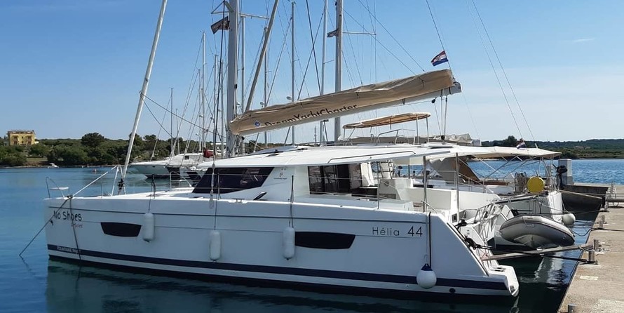 Fountaine Pajot Helia 44