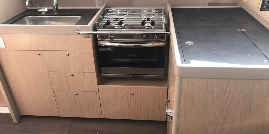 Beneteau Oceanis 41.1