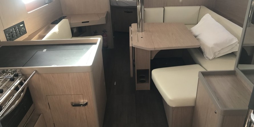 Beneteau Oceanis 41.1
