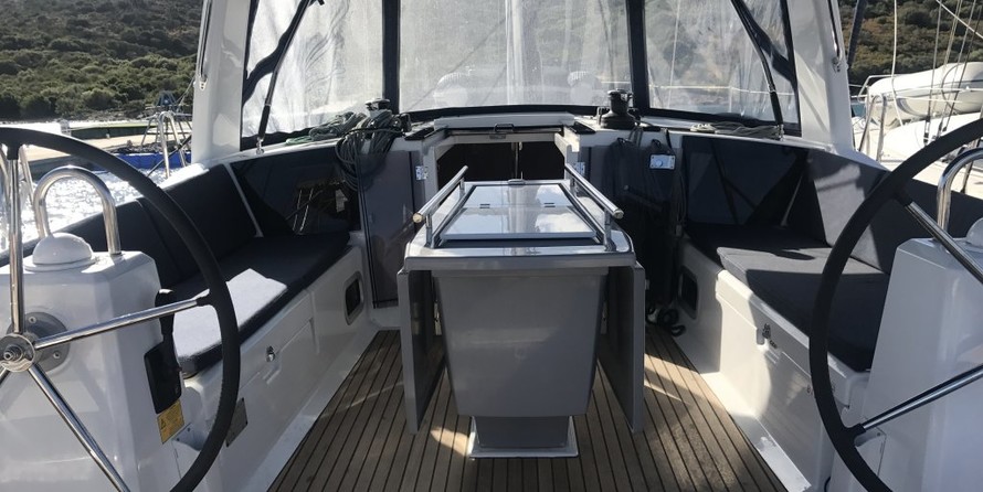 Beneteau Oceanis 41.1