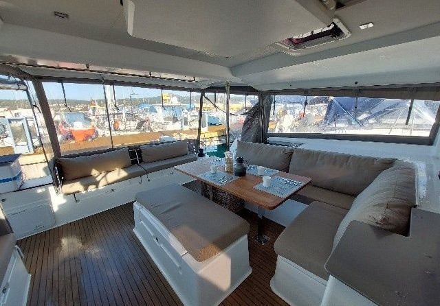 Fountaine Pajot Saona 47