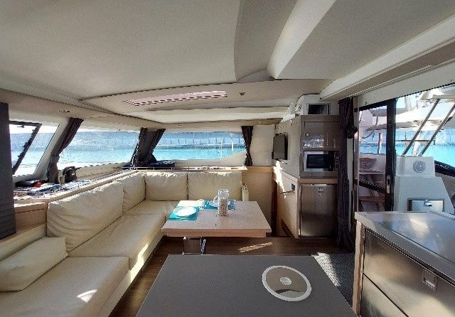 Fountaine Pajot Saona 47