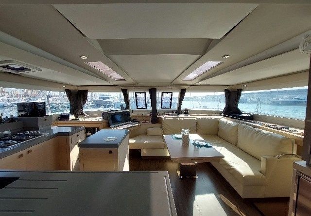 Fountaine Pajot Saona 47