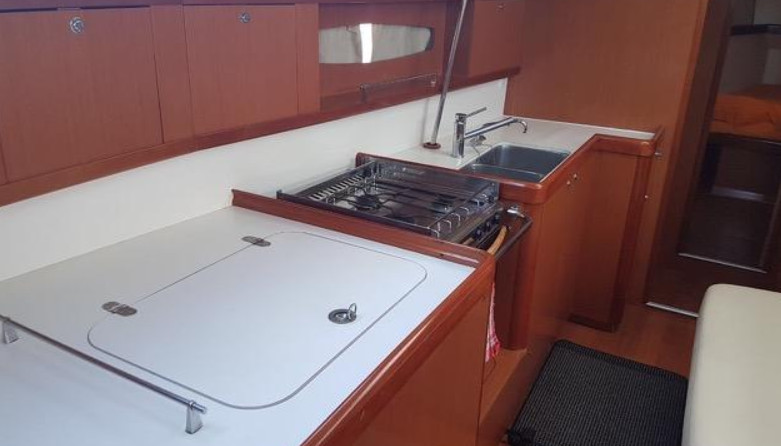 Beneteau Oceanis 46