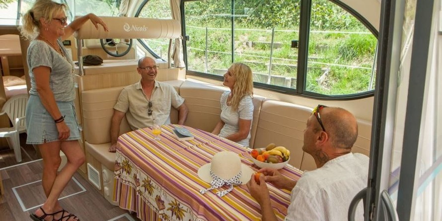 Cantieri estensi goldstar 560 c fly