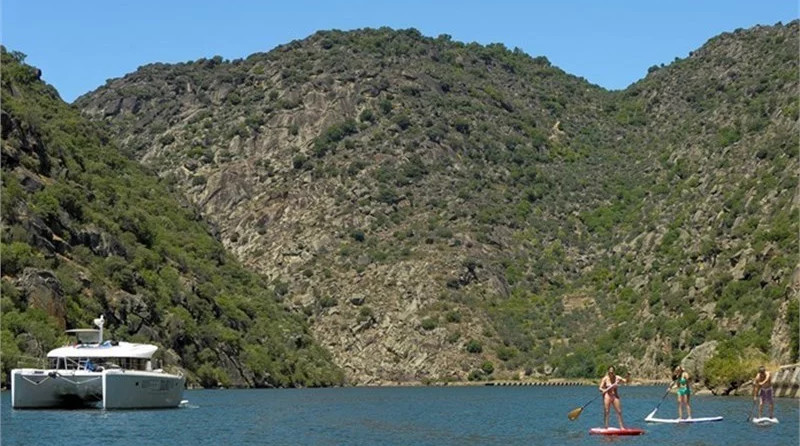 Lagoon 39