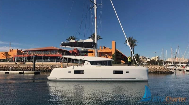 Lagoon 42