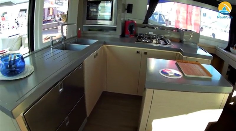 Fountaine Pajot Saona 47