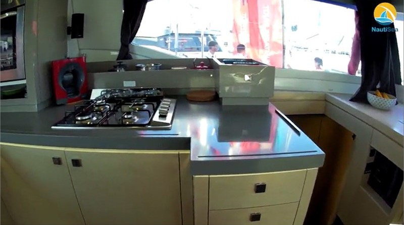 Fountaine Pajot Saona 47