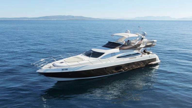 Azimut 68