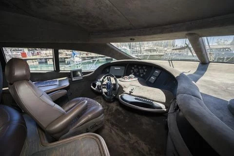 Azimut 68