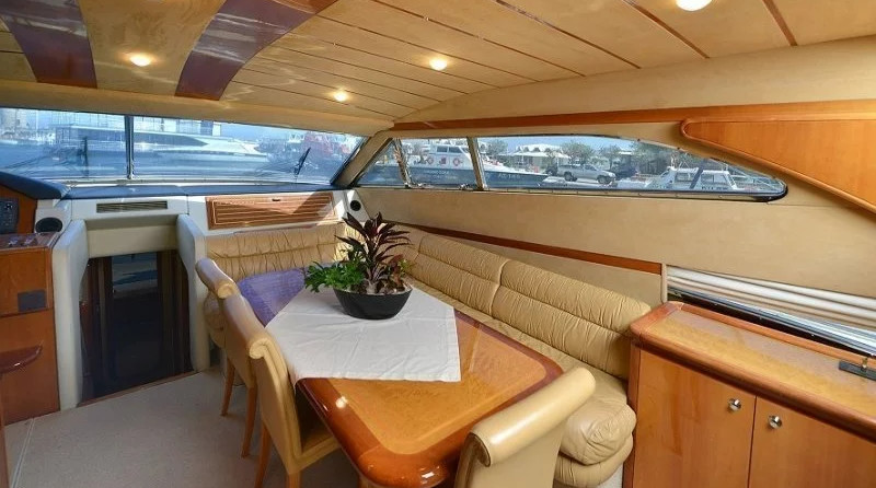 Ferretti 68