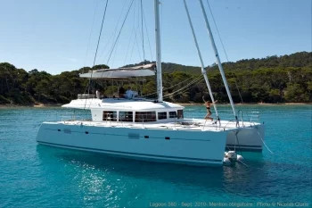 Lagoon 560