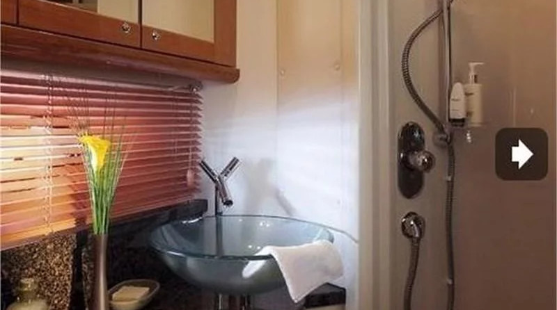 Sunseeker Portofino 53