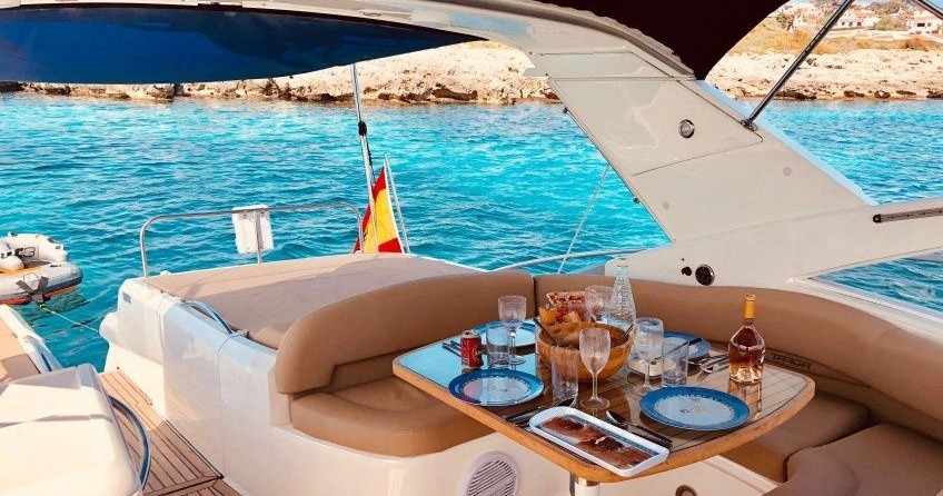 Fairline 52