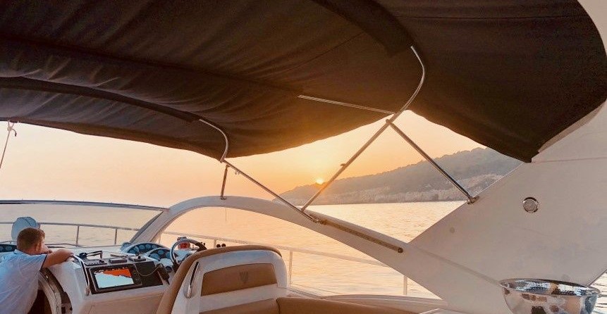 Fairline 52