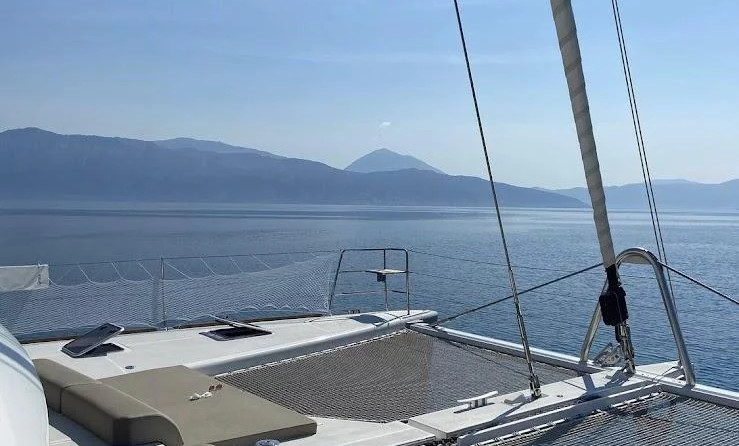 Lagoon 620
