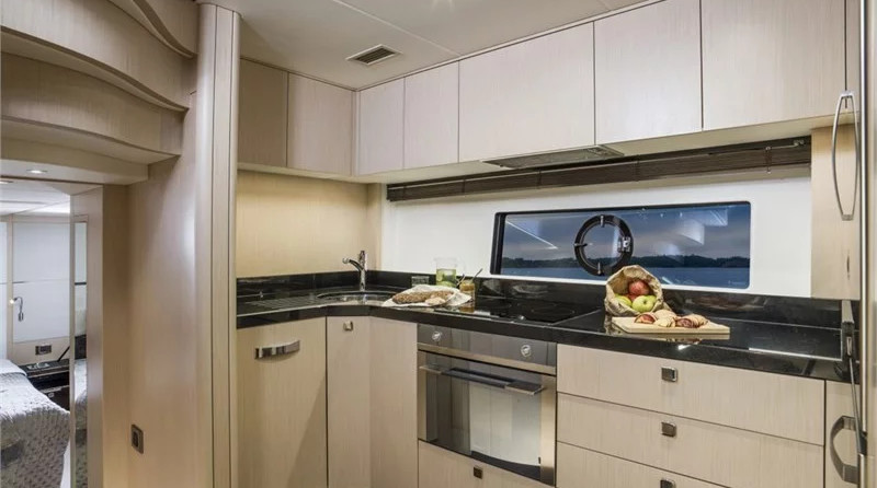 Sunseeker Predator 68