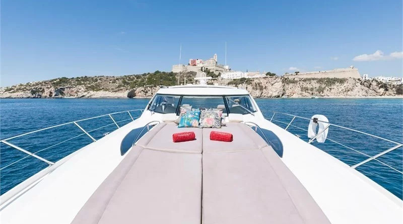 Sunseeker Predator 68