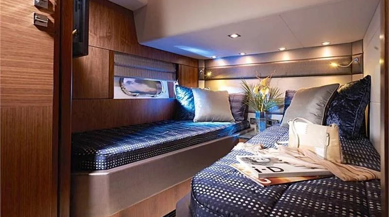 Sunseeker Predator 74