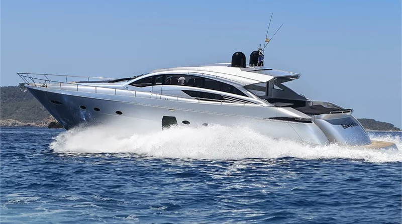 Pershing 72