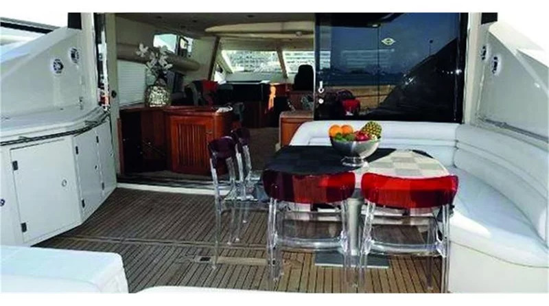 Sunseeker Predator 82