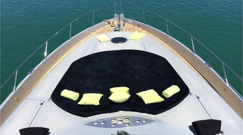 Sunseeker Predator 82