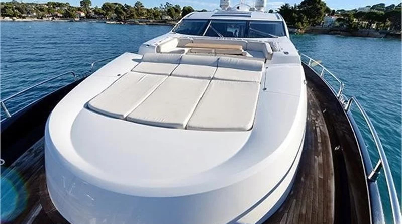Sunseeker Predator 82