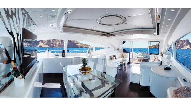 Mangusta 108