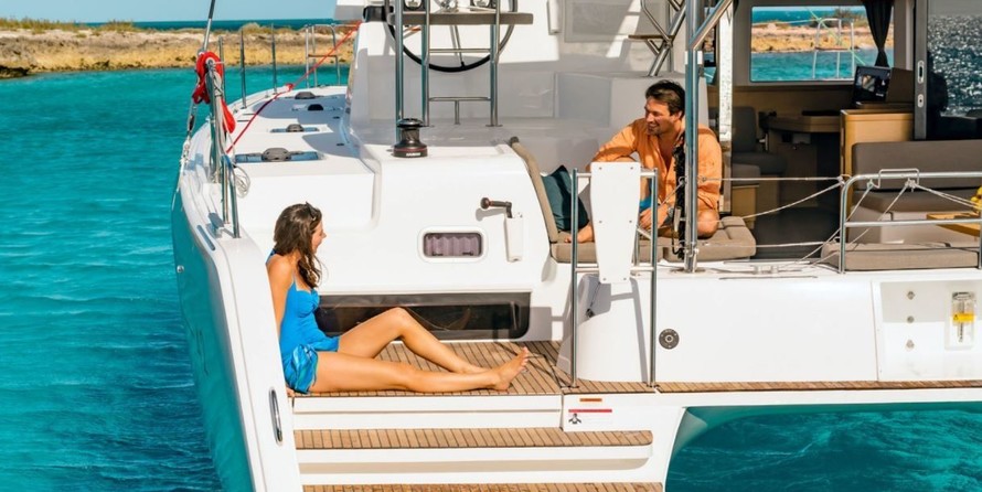 Lagoon 42
